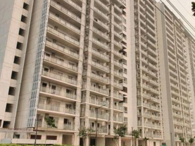 Resale | 5 BHK + Pooja Room,Servant Room,Study Room,Extra Room 3450 Sq.Ft. Apartment in DLF Super Mart 2