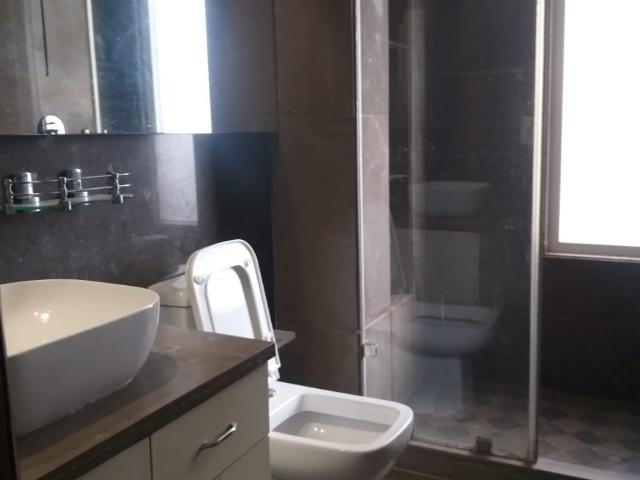 Resale | 5 BHK + Pooja Room,Servant Room,Study Room,Extra Room 502 Sq.Yd. Independent House in New Friends Colony