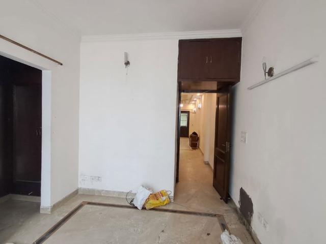 Resale | 5 BHK + Pooja Room,Servant Room,Study Room,Extra Room 510 Sq.Yd. Villa in AEZ Aloha