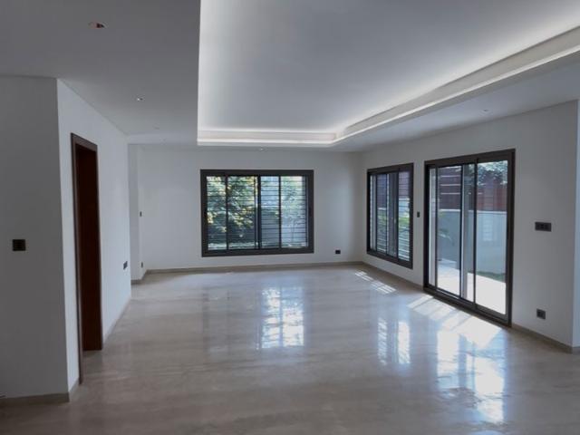 Resale | 5 BHK + Pooja Room,Servant Room,Study Room,Extra Room 680 Sq.Yd. Villa in Sobha International City Phase 4