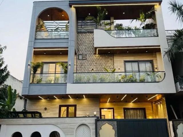 Resale | 5 BHK + Pooja Room,Servant Room,Study Room,Extra Room 6000 Sq.Ft. Independent House in Vidhyut Nagar