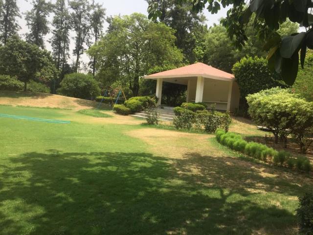 Resale | 5 BHK + Pooja Room,Servant Room,Study Room,Extra Room 7650 Sq.Ft. Villa in Vipul Tatvam Villas