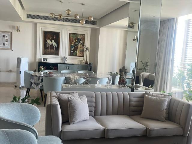 Resale | 5 BHK + Pooja Room,Servant Room,Study Room,Extra Room 9573 Sq.Ft. Penthouse in M3M Golf Estate