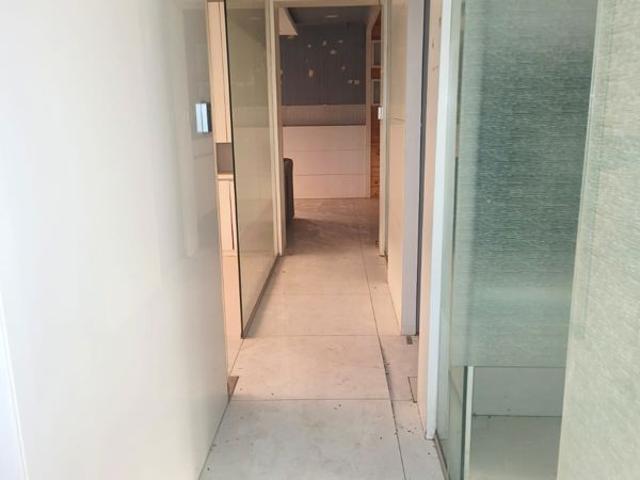 Resale | 5 BHK + Pooja Room,Servant Room,Study Room,Store Room 2200 Sq.Ft. Apartment in BG NRI Seawoods