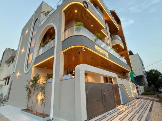 Resale | 5 BHK + Pooja Room,Servant Room,Study Room,Store Room 4500 Sq.Ft. Independent House in Dhawas