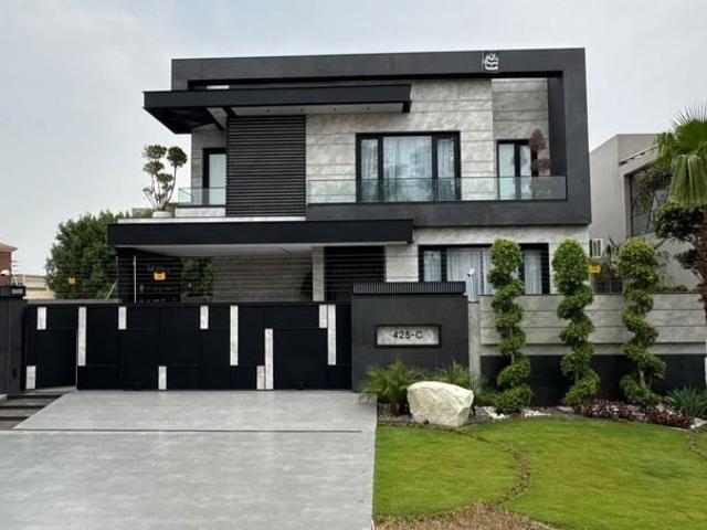 Resale | 5 BHK + Pooja Room,Study Room,Extra Room 1200 Sq.Ft. Villa in Electronic City