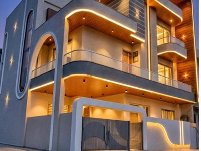 Resale | 5 BHK + Pooja Room,Study Room,Extra Room 195 Sq.Yd. Independent House in Dhawas