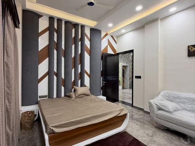Resale | 5 BHK + Pooja Room,Study Room,Extra Room 195 Sq.Yd. Independent House in Dhawas