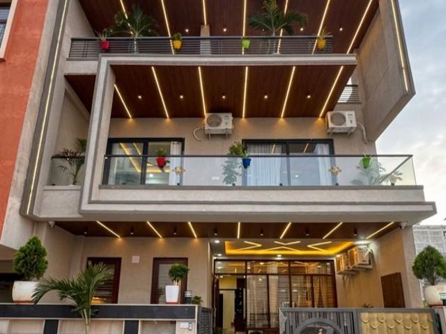 Resale | 5 BHK + Pooja Room,Study Room,Extra Room,Store Room 4200 Sq.Ft. Independent House in Vaishali Nagar