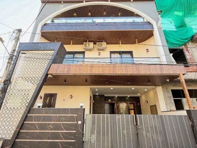 Resale | 5 BHK + Pooja Room,Study Room 200 Sq.Yd. Independent House in Vaishali Nagar