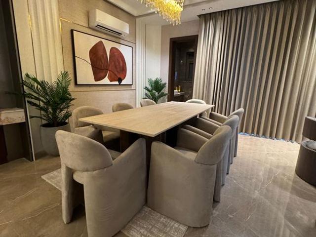 Resale | 5 BHK + Prayer Room 3700 Sq.Ft. Apartment in Sector 121