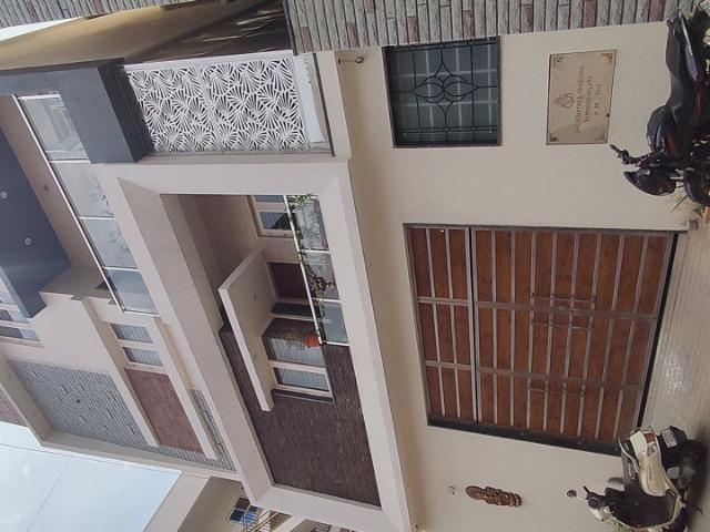 Resale | 5 BHK + Prayer Room 4000 Sq.Ft. Independent House in Bommanahalli