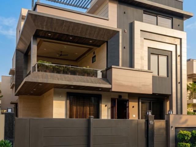 Resale | 5 BHK + Prayer Room,Servant Room,Study Room,Basement,Store Room 10000 Sq.Ft. Independent House in Vaishali Nagar