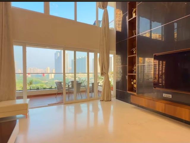 Resale | 5 BHK + Prayer Room,Servant Room 5187 Sq.Ft. Penthouse in Pali Hill