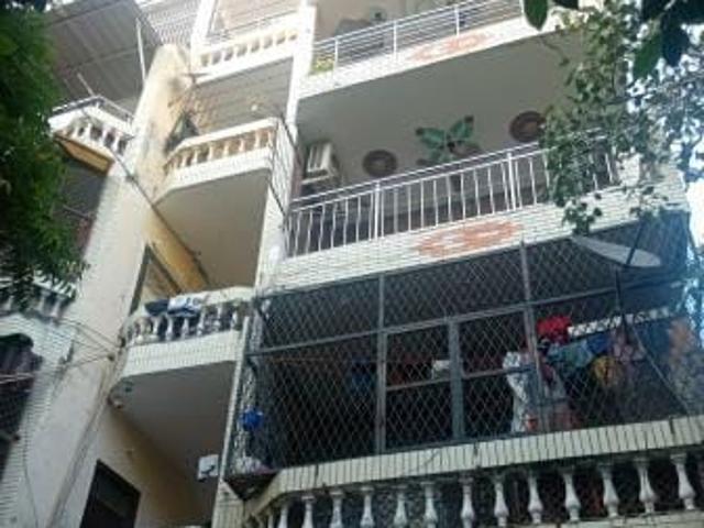 Resale | 65 Sq.Mt. Apartment in Zamrudpur