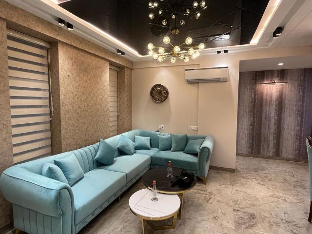 Resale | 6+ BHK 1000 Sq.Ft. Independent House in Pitampura