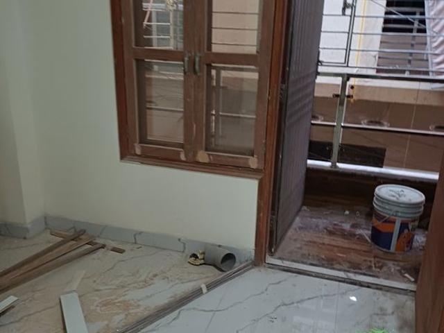 Resale | 6+ BHK + 100 Sq.Yd. Independent House in Surya Vihar