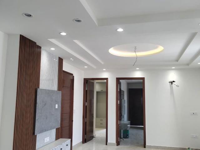 Resale | 6+ BHK 1400 Sq.Yd. Independent House in Kirti Nagar