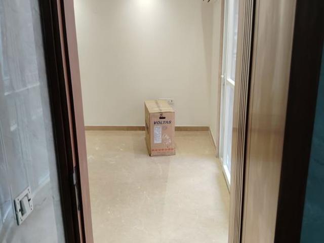 Resale | 6 BHK + 150 Sq.Yd. Villa in Sarvapriya Vihar