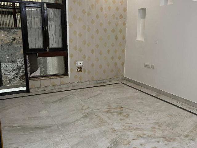 Resale | 6 BHK 164 Sq.Mt. Independent House in Sai Homes Sector 49