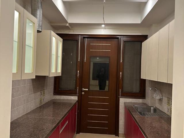 Resale | 6 BHK 171 Sq.Mt. Independent House in Sector 19