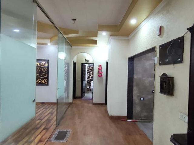 Resale | 6+ BHK 187 Sq.Yd. Independent House in Lok Vihar