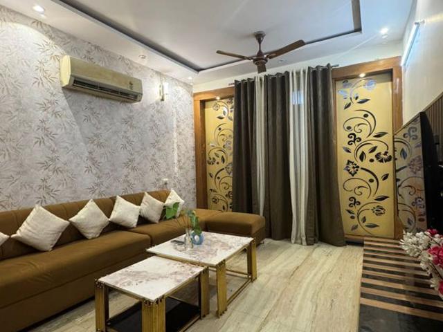 Resale | 6+ BHK 187 Sq.Yd. Independent House in Lok Vihar