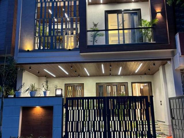 Resale | 6+ BHK 1953 Sq.Ft. Villa in Pratap Nagar
