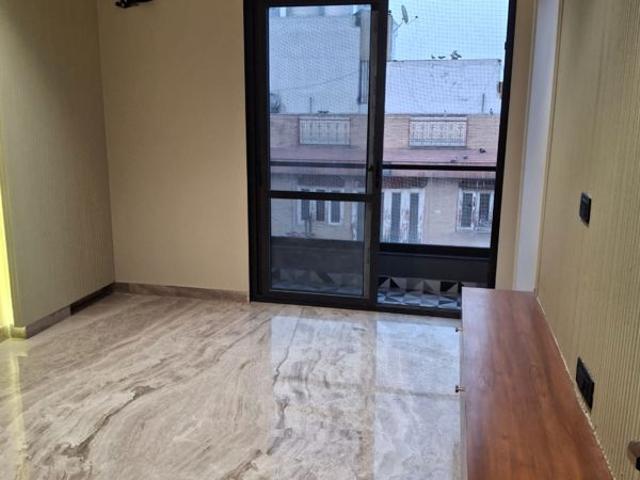 Resale | 6+ BHK 2000 Sq.Ft. Independent House in Rajouri Garden