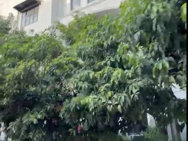 Resale | 6+ BHK + 250 Sq.Yd. Independent House in Suncity