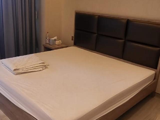 Resale | 6 BHK 2600 Sq.Ft. Apartment in Kanakia Challengers