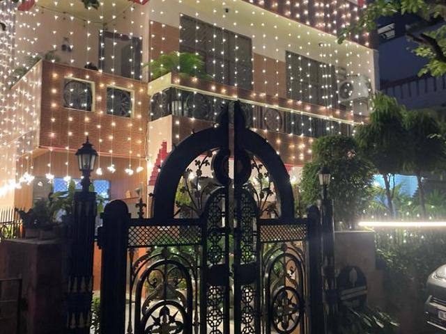 Resale | 6+ BHK 270 Sq.Yd. Independent House in Palam Vihar
