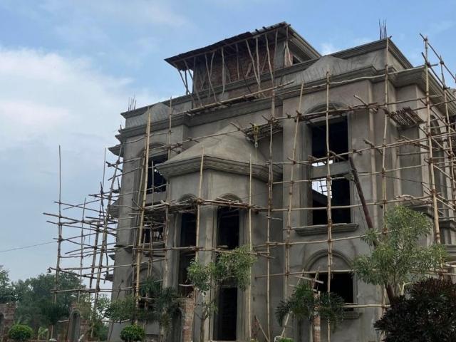 Resale | 6 BHK 2851 Sq.Ft. Villa in BBD Green City