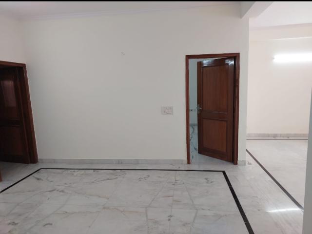 Resale | 6 BHK 3000 Sq.Ft. Villa in Sai Kutir Sector 49