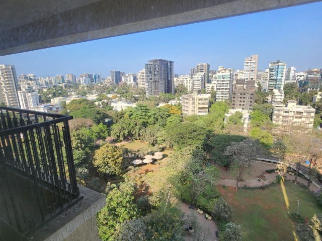 Resale | 6 BHK 3000 Sq.Ft. Apartment in Mirchandani Triton