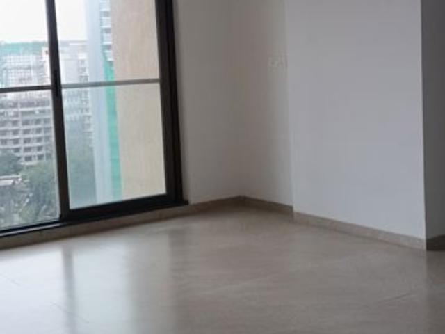 Resale | 6 BHK 3200 Sq.Ft. Apartment in Naman Habitat