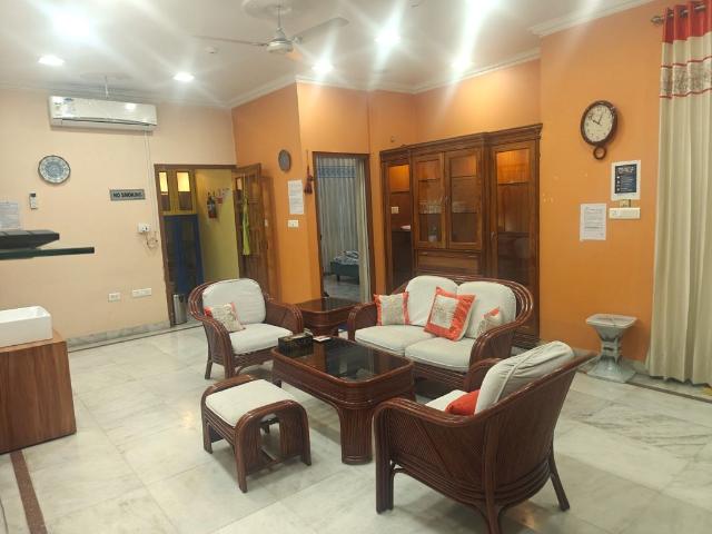 Resale | 6+ BHK + 3228 Sq.Ft. Villa in Vishesh Khand