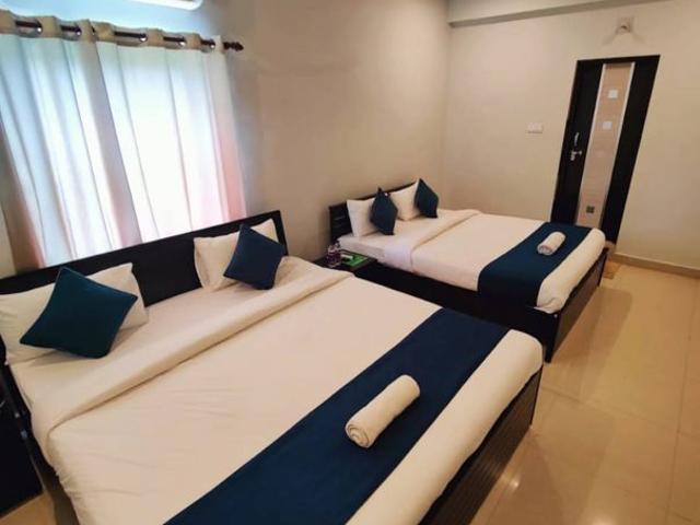 Resale | 6 BHK + 3500 Sq.Ft. Apartment in Sambhav Bayvue