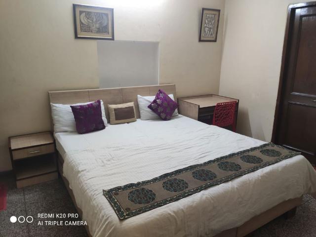Resale | 6+ BHK 394 Sq.Ft. Villa in Noida Central