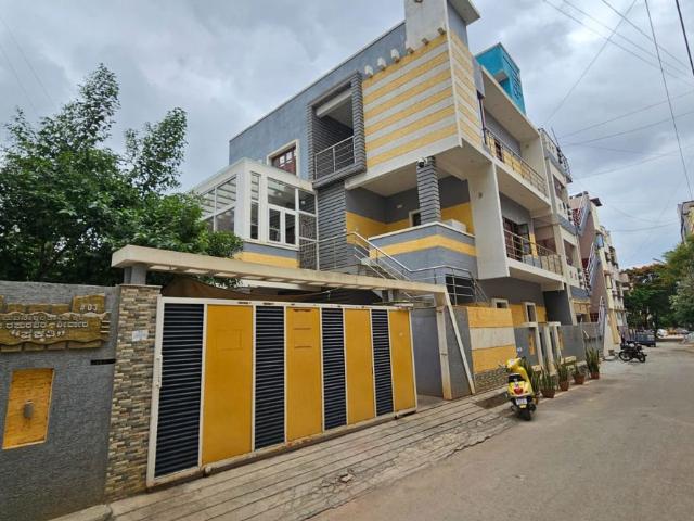 Resale | 6 BHK 3900 Sq.Ft. Independent House in Kothanur