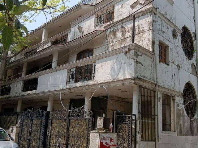 Resale | 6+ BHK + 415 Sq.Yd. Independent House in Civil Lines