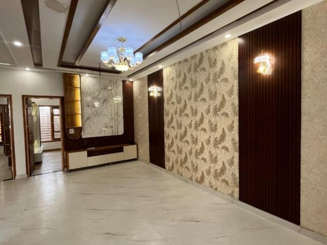 Resale | 6 BHK 4500 Sq.Ft. Independent House in Desire Properties