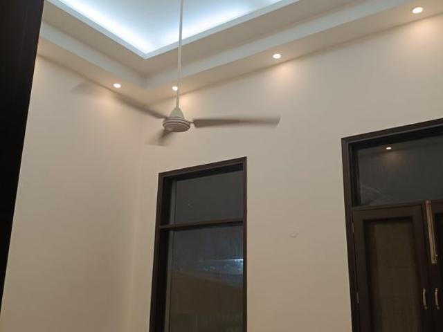 Resale | 6 BHK + 506 Sq.Yd. Independent House in New Friends Colony