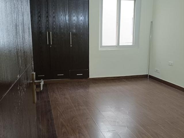 Resale | 6+ BHK + 500 Sq.Yd. Independent House in New Friends Colony