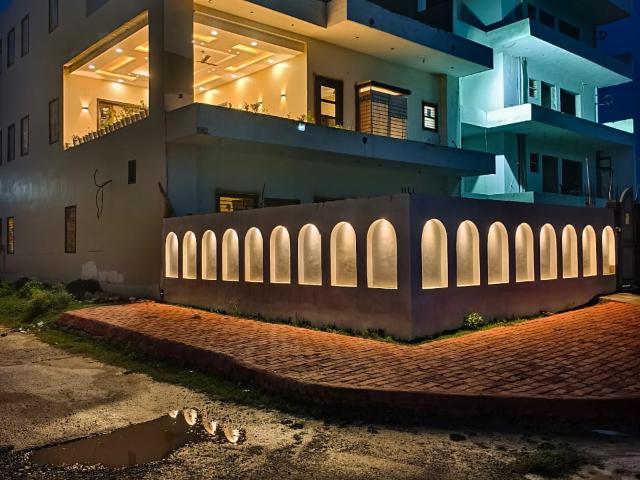 Resale | 6 BHK 500 Sq.Yd. Independent House in BPTP Parkland