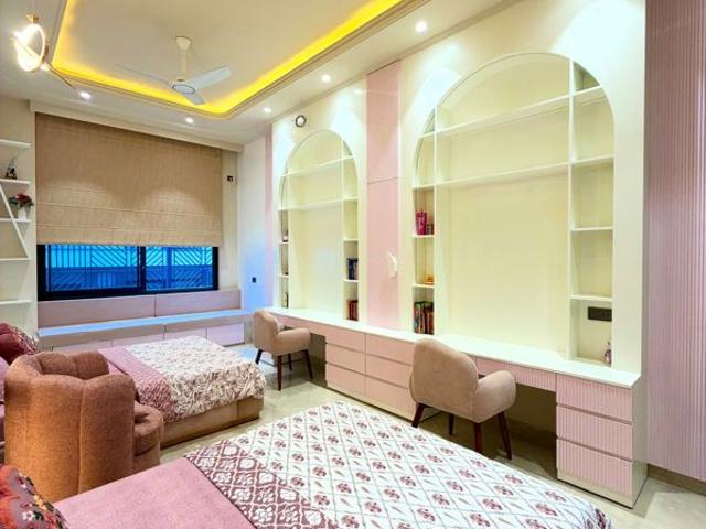 Resale | 6+ BHK + 525 Sq.Yd. Villa in Civil Lines