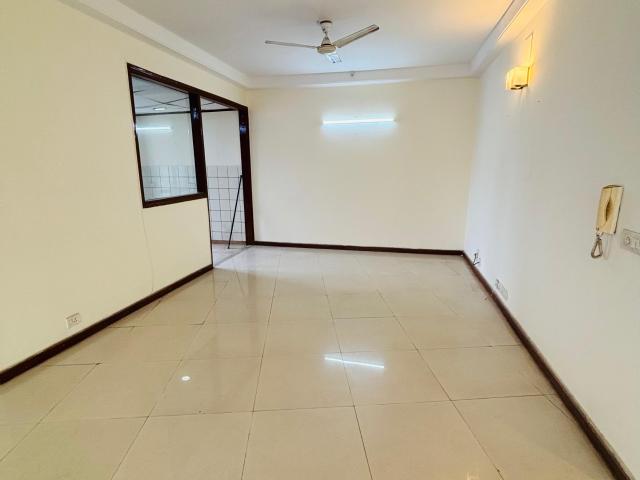 Resale | 6 BHK 7000 Sq.Ft. Villa in Unitech Nirvana Country Aspen Greens