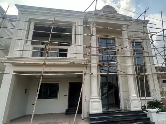 Resale | 6+ BHK 7115 Sq.Ft. Villa in BBD Times Square