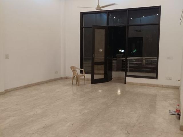 Resale | 6+ BHK + 808 Sq.Yd. Independent House in Maharani Bagh