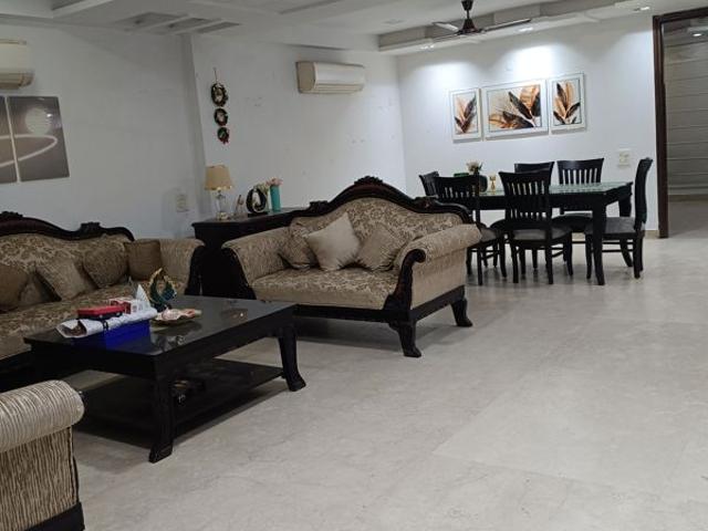 Resale | 6 BHK + 800 Sq.Yd. Independent House in Maharani Bagh
